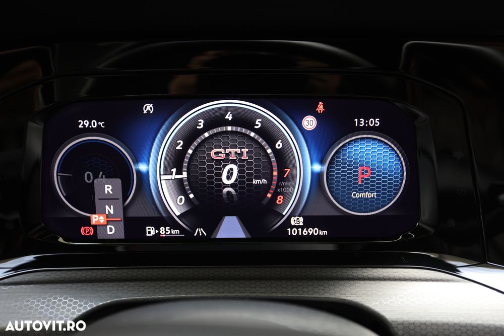 Volkswagen Golf 2.0 TSI DSG R - 11