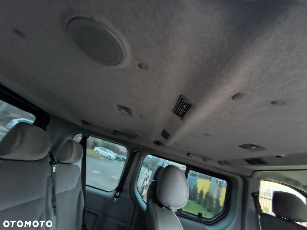 Opel Vivaro Tour - 26