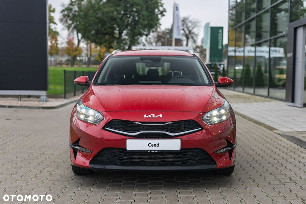 Kia Ceed - 4