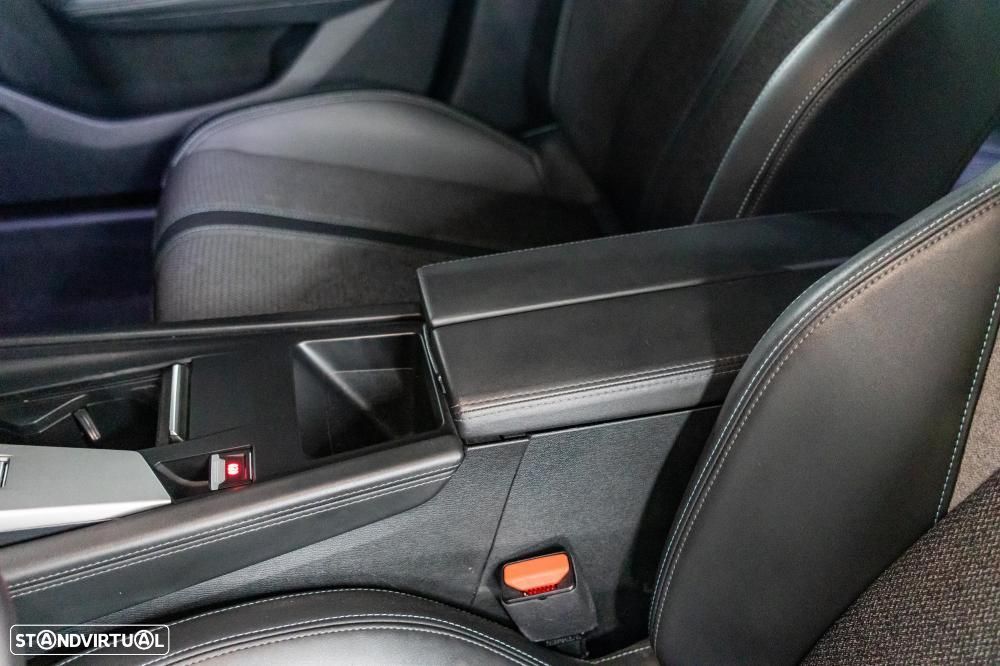 Peugeot 308 1.5 BlueHDi Allure EAT8 - 43