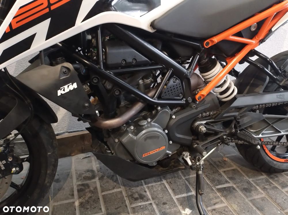KTM Duke - 16