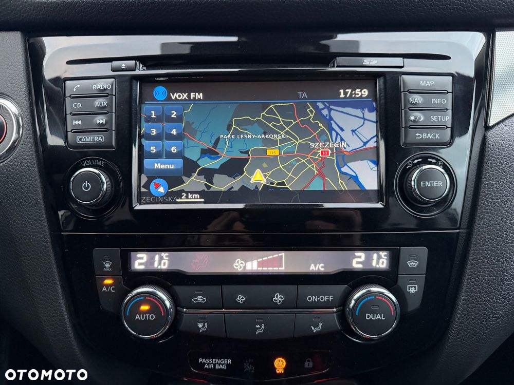 Nissan Qashqai 1.2 DIG-T Tekna Xtronic - 24
