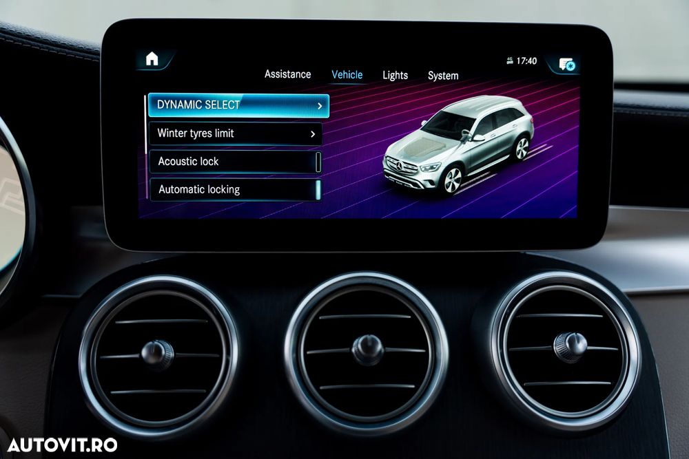 Mercedes-Benz GLC 300 d 4MATIC - 32