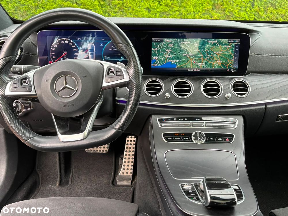 Mercedes-Benz Klasa E - 20