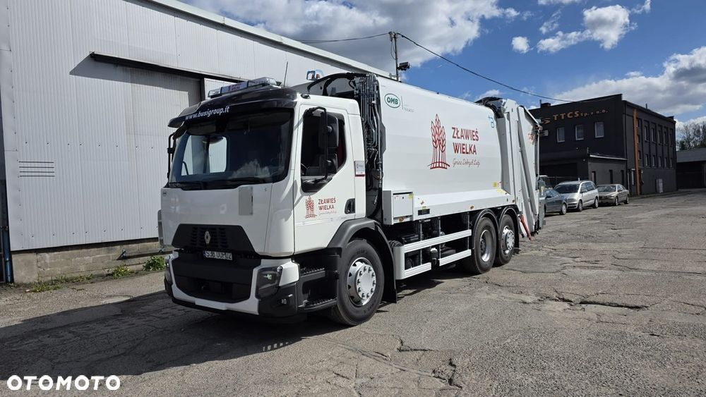 Renault D Wide 6x2 - 4