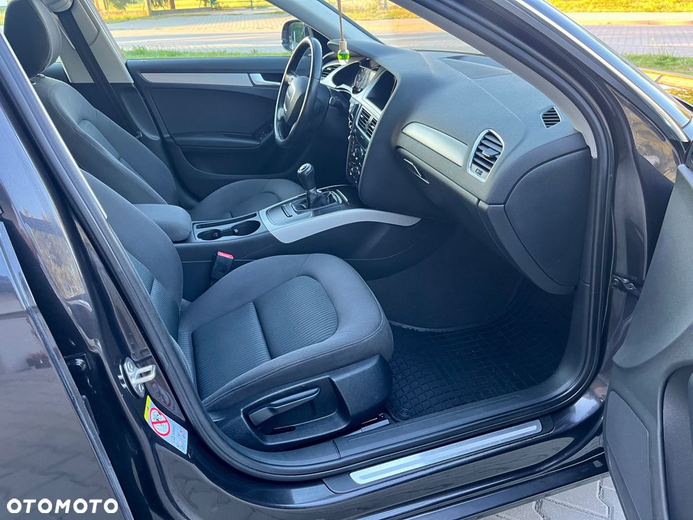 Audi A4 Avant 1.8 TFSI Ambiente - 12