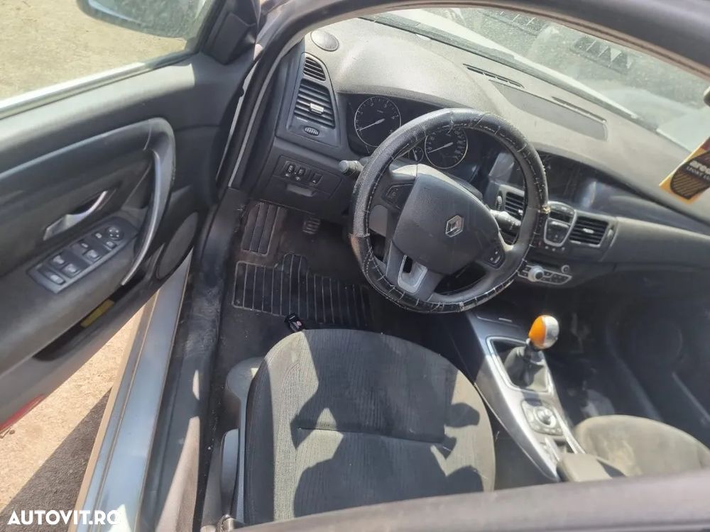 Dezmembrez Renault Laguna 3 [2007 - 2011] - 3