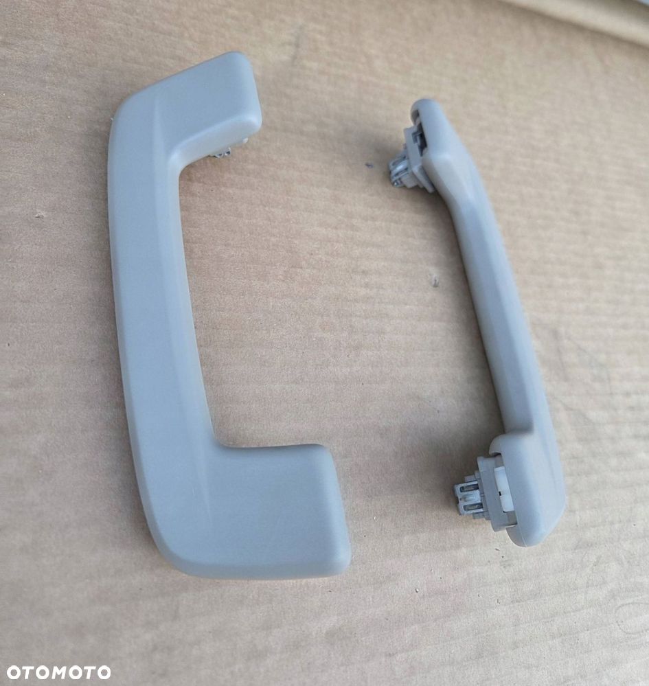 volkswagen multivan t7 rączka podsufitki przód 8y0857607 - 2