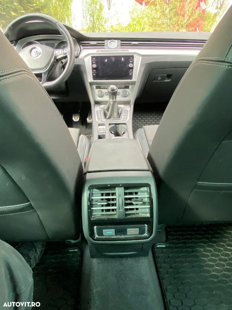 Volkswagen Passat Alltrack 2.0 TDI 4Motion - 11