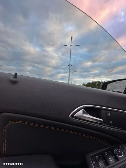 Mercedes-Benz CLA - 25