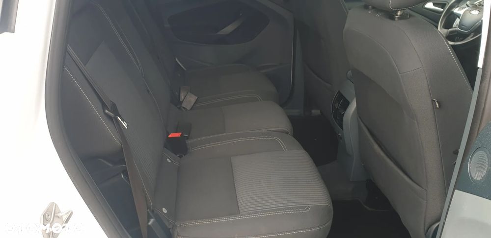 Ford C-MAX - 11