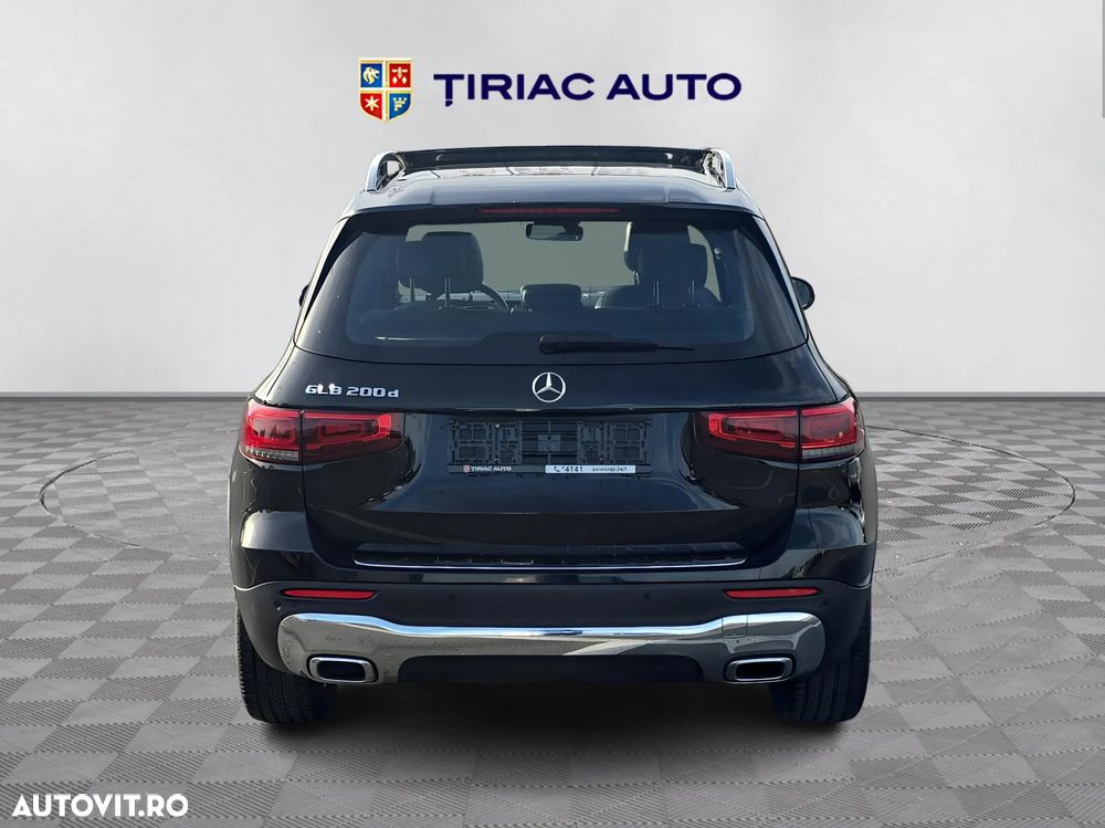 Mercedes-Benz GLB - 4