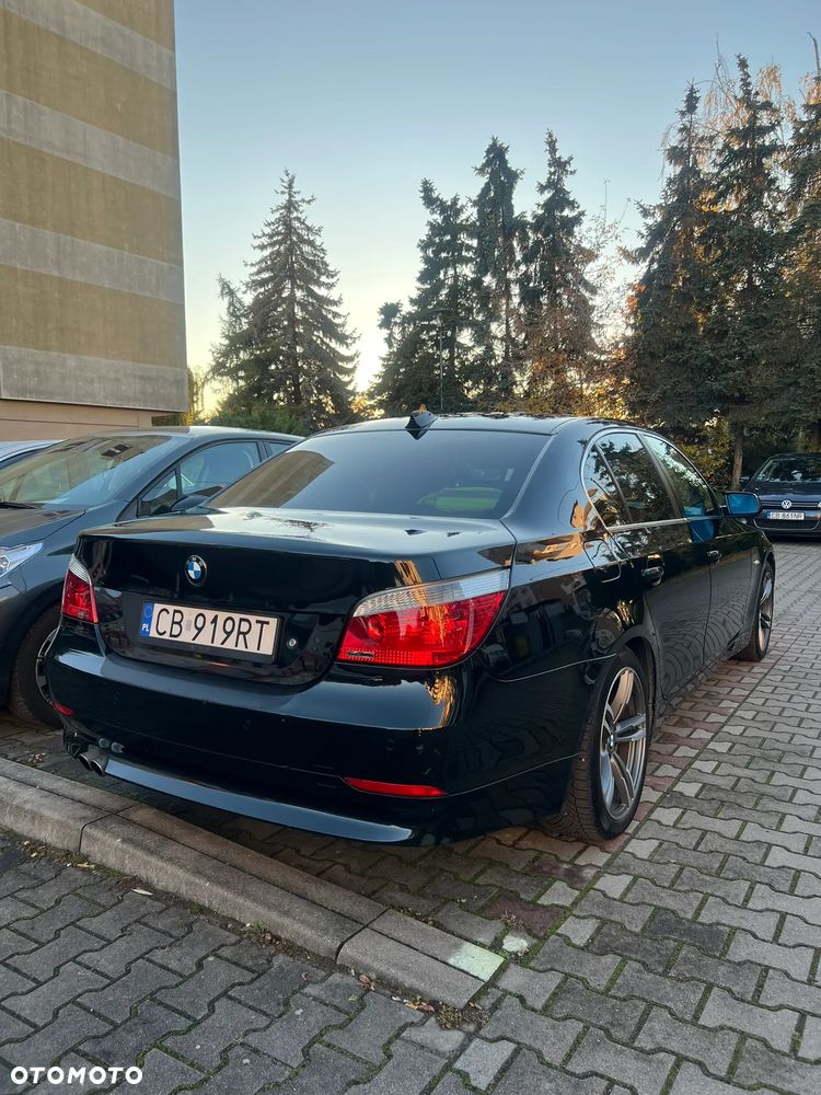 BMW Seria 5 520i - 9