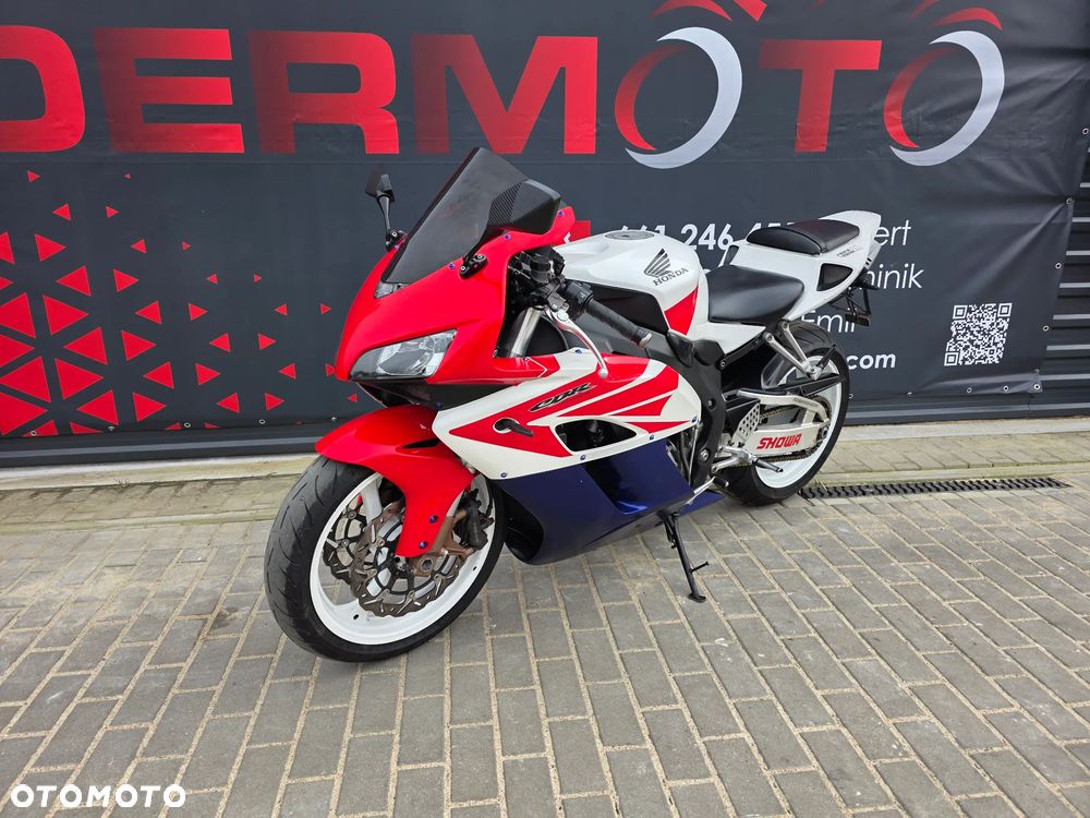 Honda CBR - 1