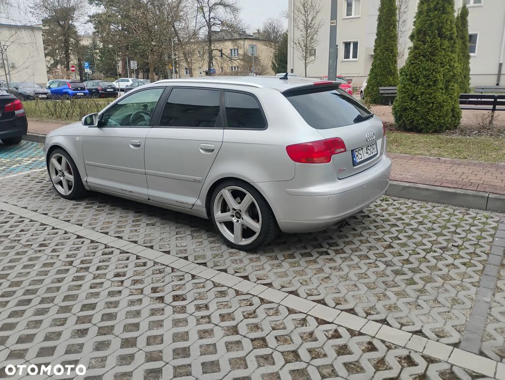 Audi A3 Sportback - 3