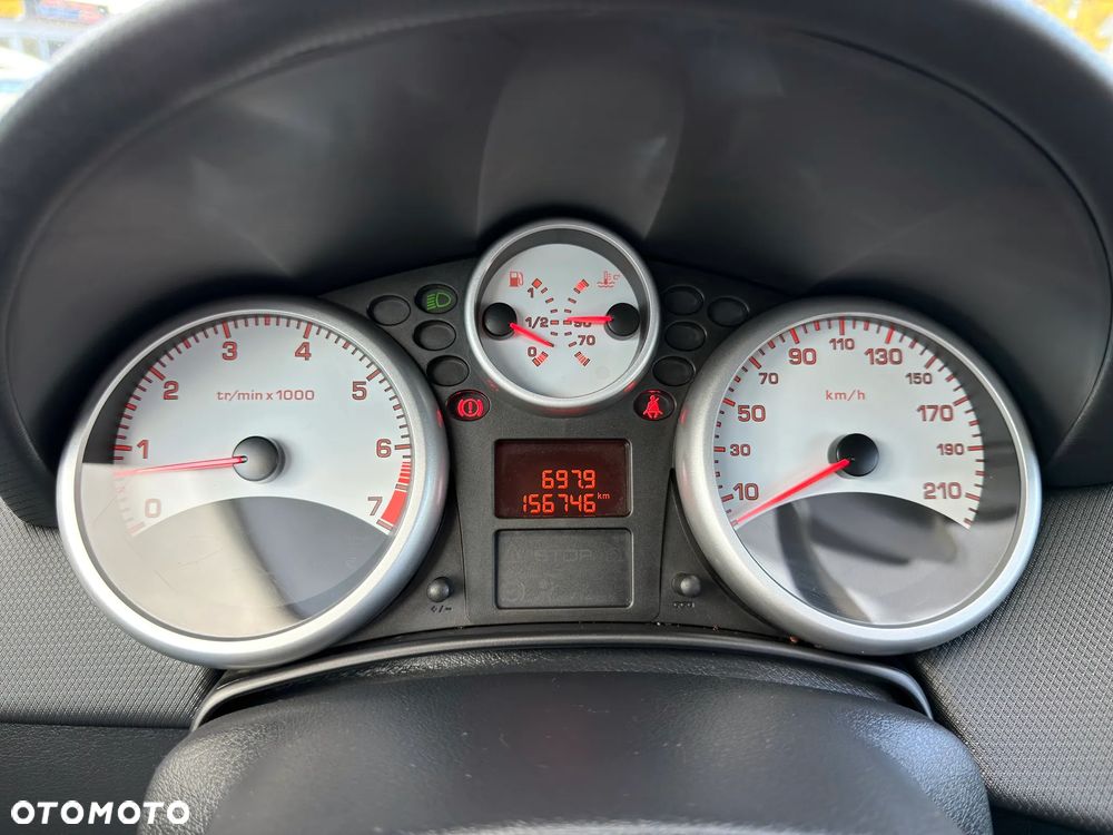 Peugeot 207 - 26