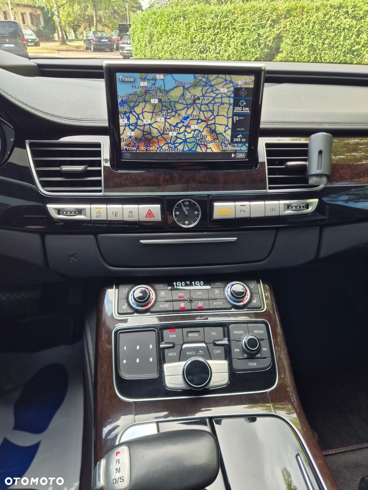 Audi A8 - 22