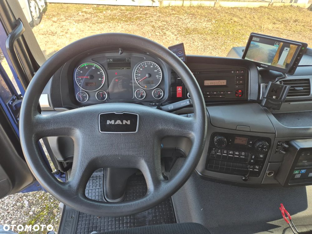 MAN TGM 18.290 Carrier HAK 2 zbiorniki z Holandii  7.5m / 19 palet / winda i drzwi / OKAZJA - 25