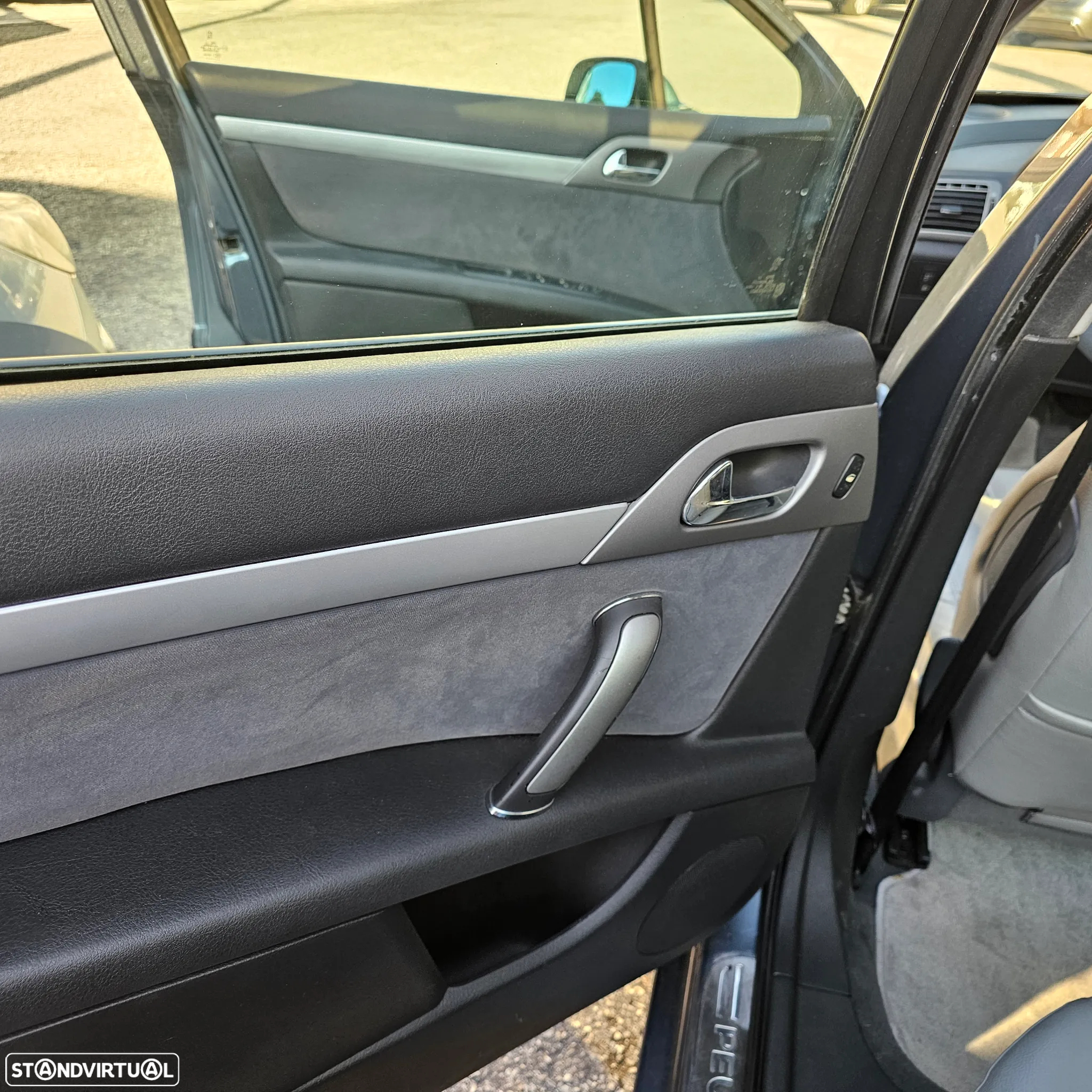 Peugeot 407 1.6 HDi Executive - 15