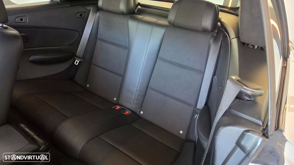 BMW 118 d Limited Edition Lifestyle c/ M Sport Pack - 53
