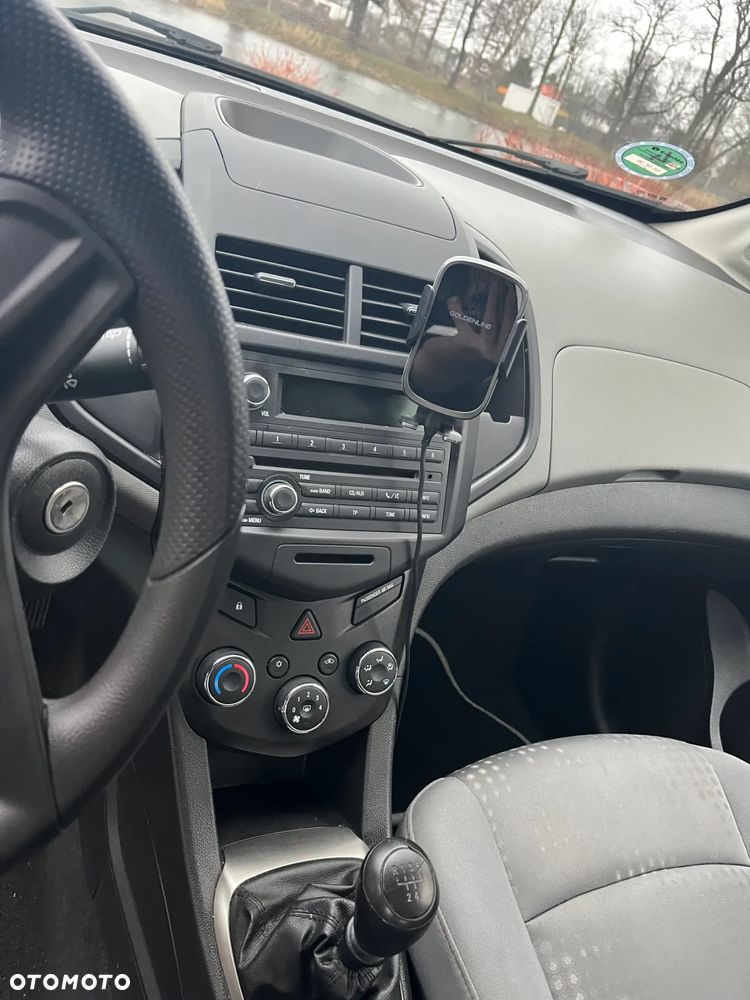Chevrolet Aveo 1.2 LS - 11
