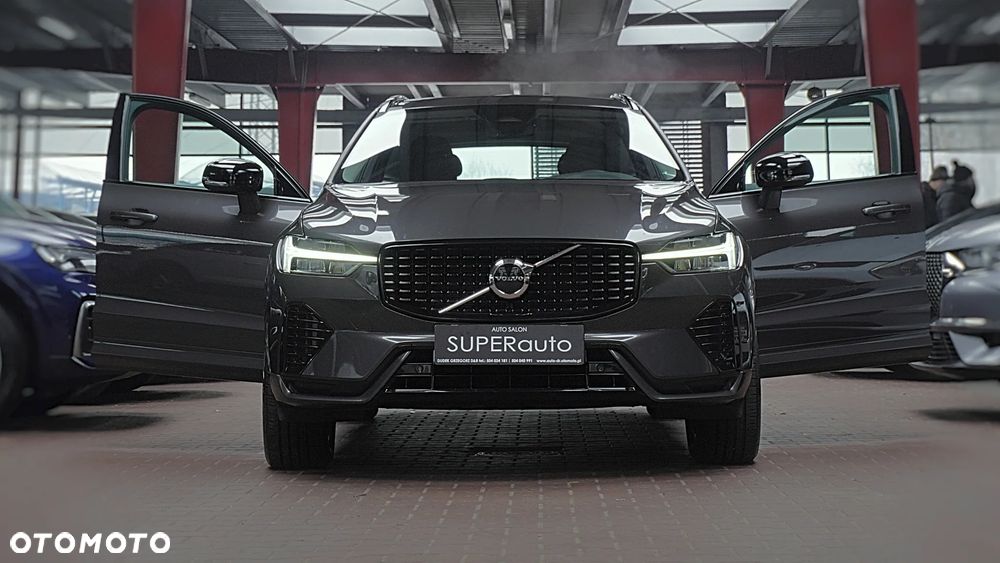 Volvo XC 60 B4 B Plus Dark - 2