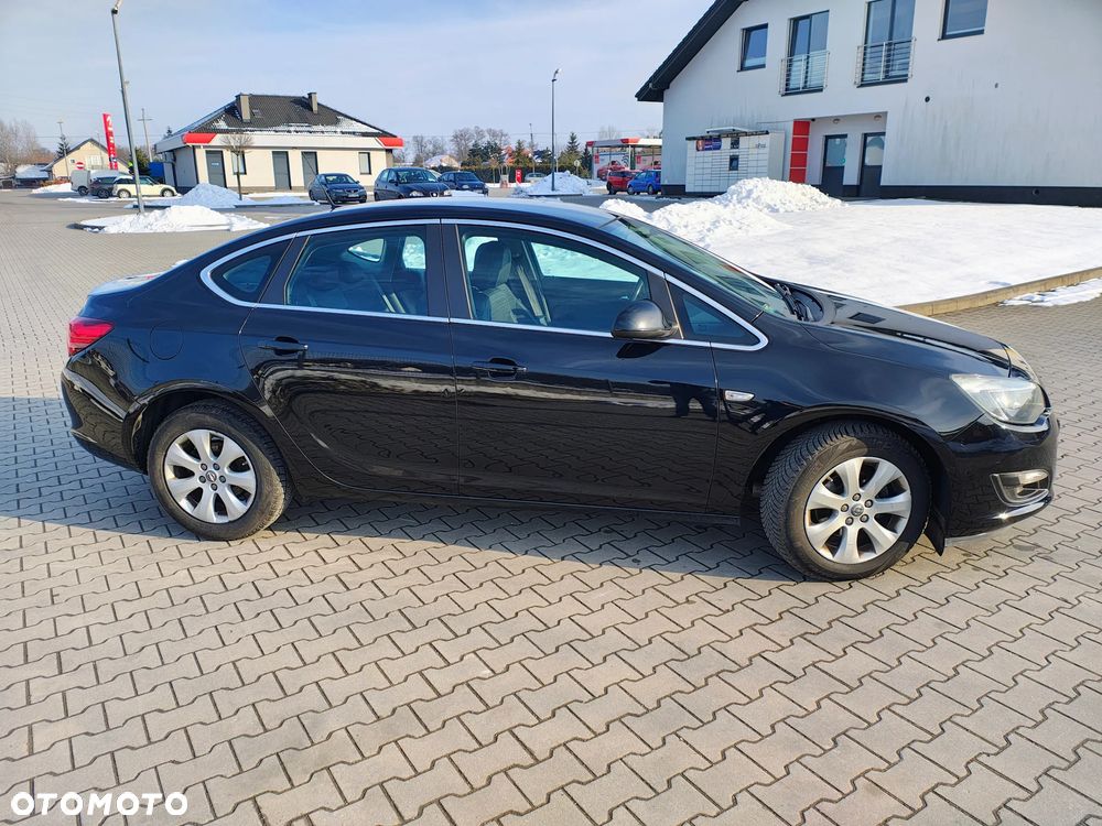 Opel Astra 1.4 T EU6 - 4