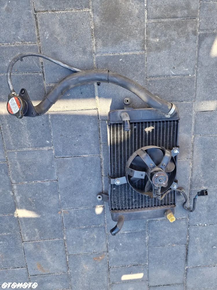 Zacisk Chłodnica Reflektor Suzuki Burgman 400 K1 - 5