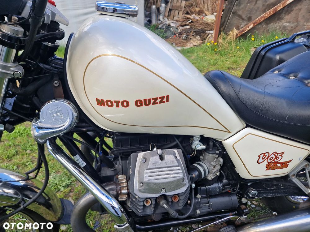 Moto Guzzi California - 26