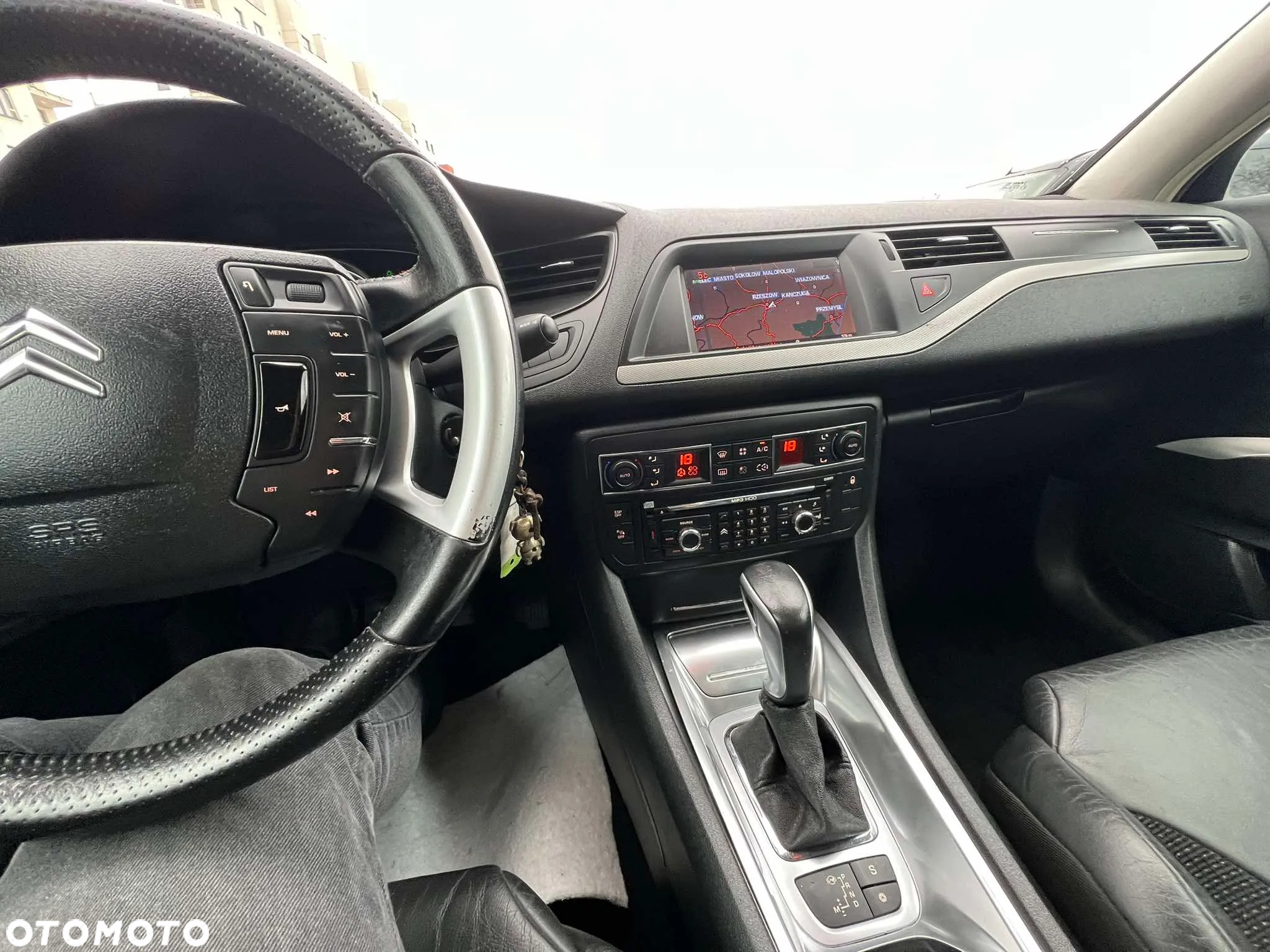Citroën C5 2.0i 16V Exclusive Equilibre Navi - 14