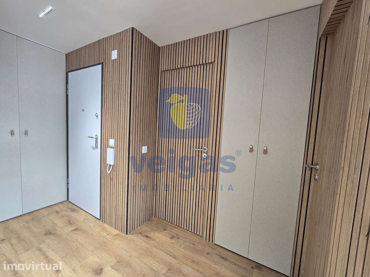Apartamento renovado com 1 quarto em Charneca de Caparica - Grande imagem: 2/25