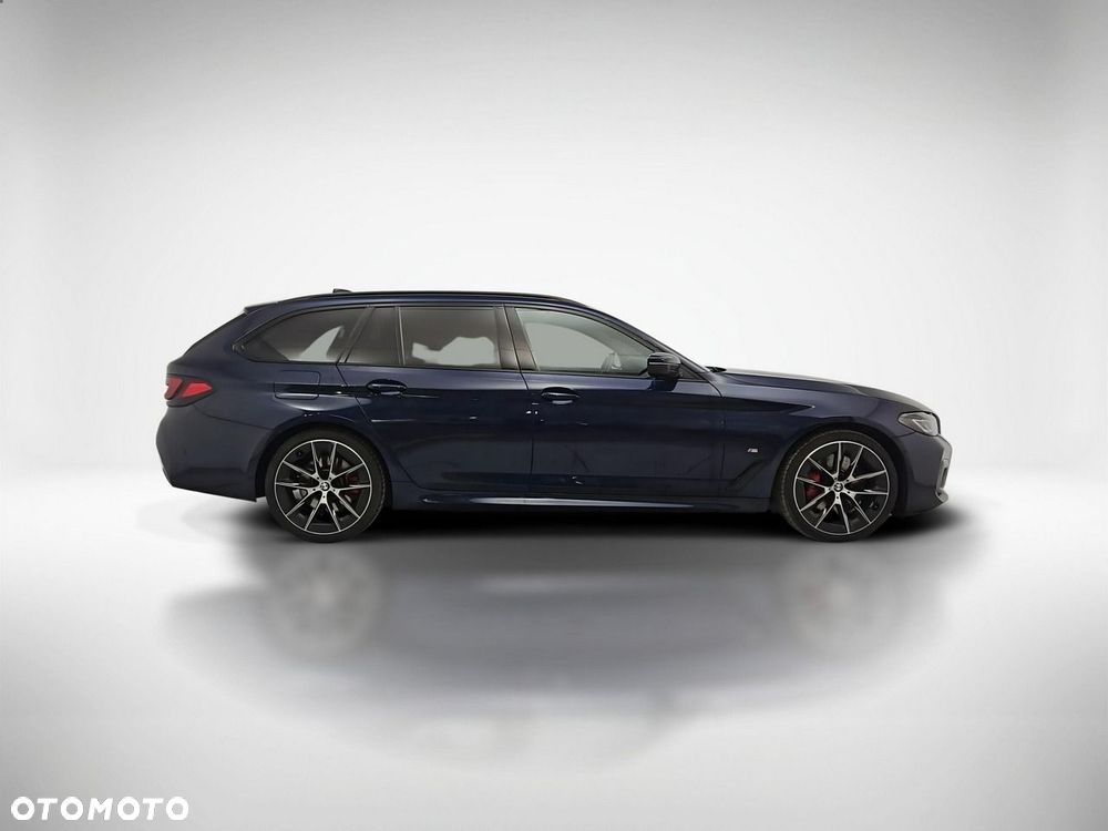 BMW Seria 5 540i xDrive mHEV - 6