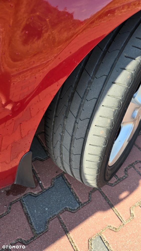 Kia Ceed 2.0 crdi Optimum + - 18
