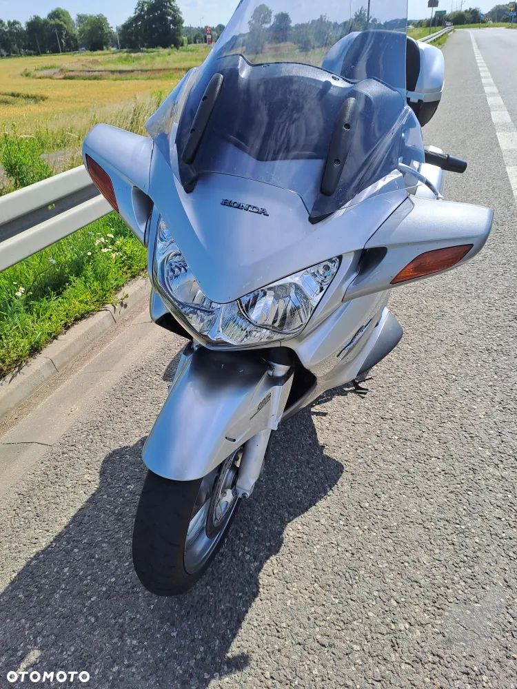 Honda ST - 5
