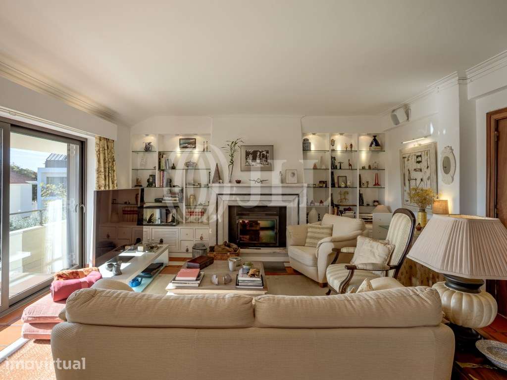 Apartamento T4 no centro histórico de Cascais - Grande imagem: 3/27