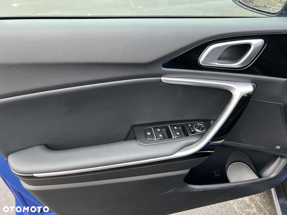 Kia XCeed 1.5 T-GDI Business Line DCT - 14