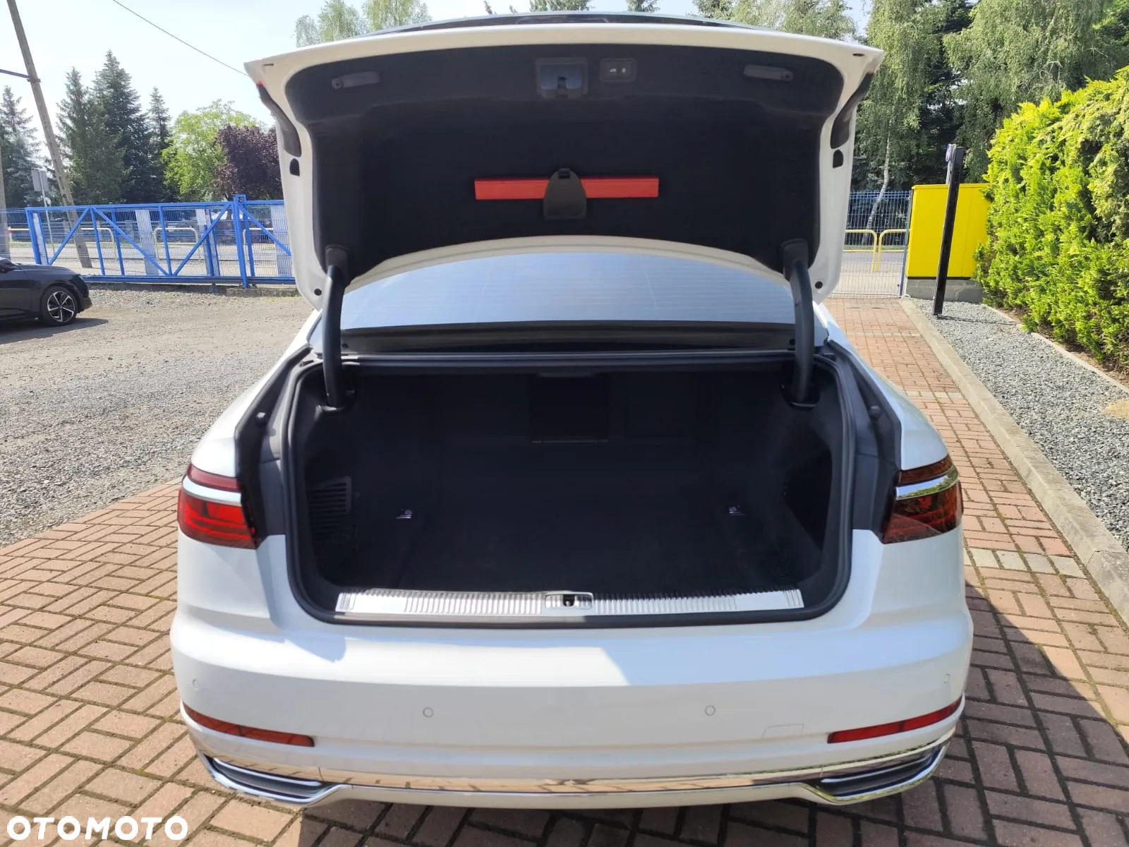 Audi A8 L 60 TFSI quattro tiptronic - 7