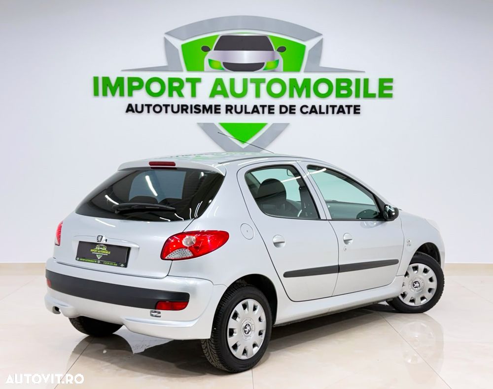 Peugeot 206+ 75 Urban Move - 12