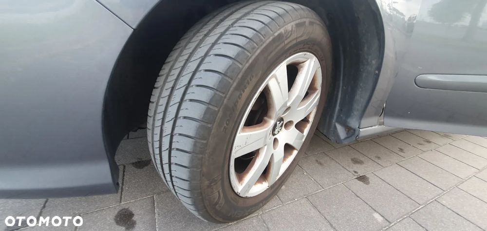 Peugeot 308 1.6 Premium Plus - 9