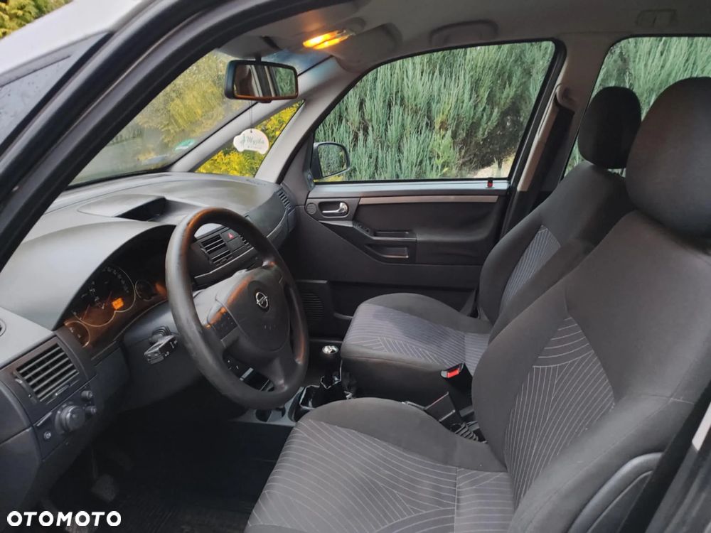 Opel Meriva - 11