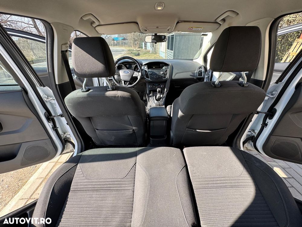 Ford Focus 1.5 TDCi DPF Start-Stopp-System Titanium - 11