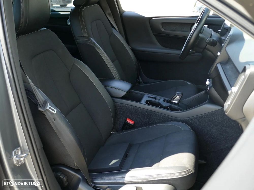 Volvo XC 40 2.0 D3 Geartronic - 31