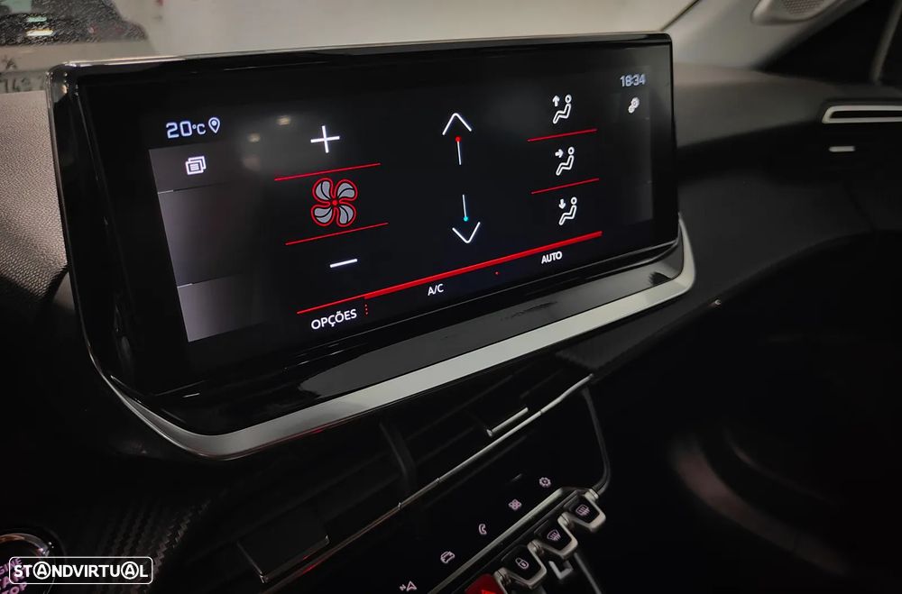 Peugeot 2008 1.2 PureTech Allure EAT8 - 53