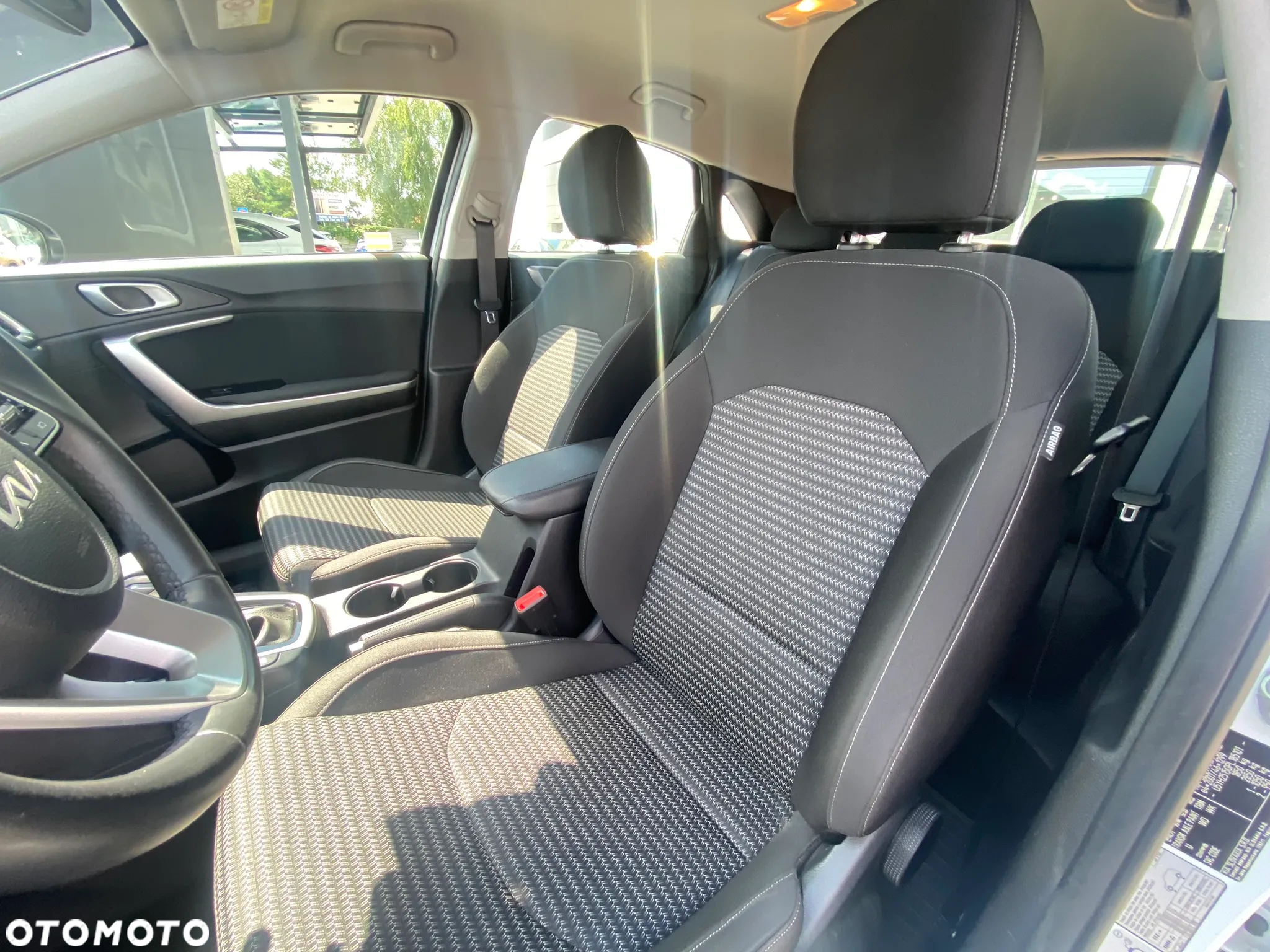 Kia Ceed 1.5 T-GDI M DCT - 9