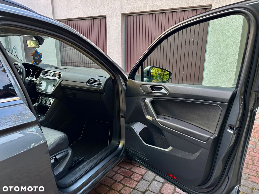 Volkswagen Tiguan Allspace 2.0 TSI 4Mot Comfortline DSG - 19