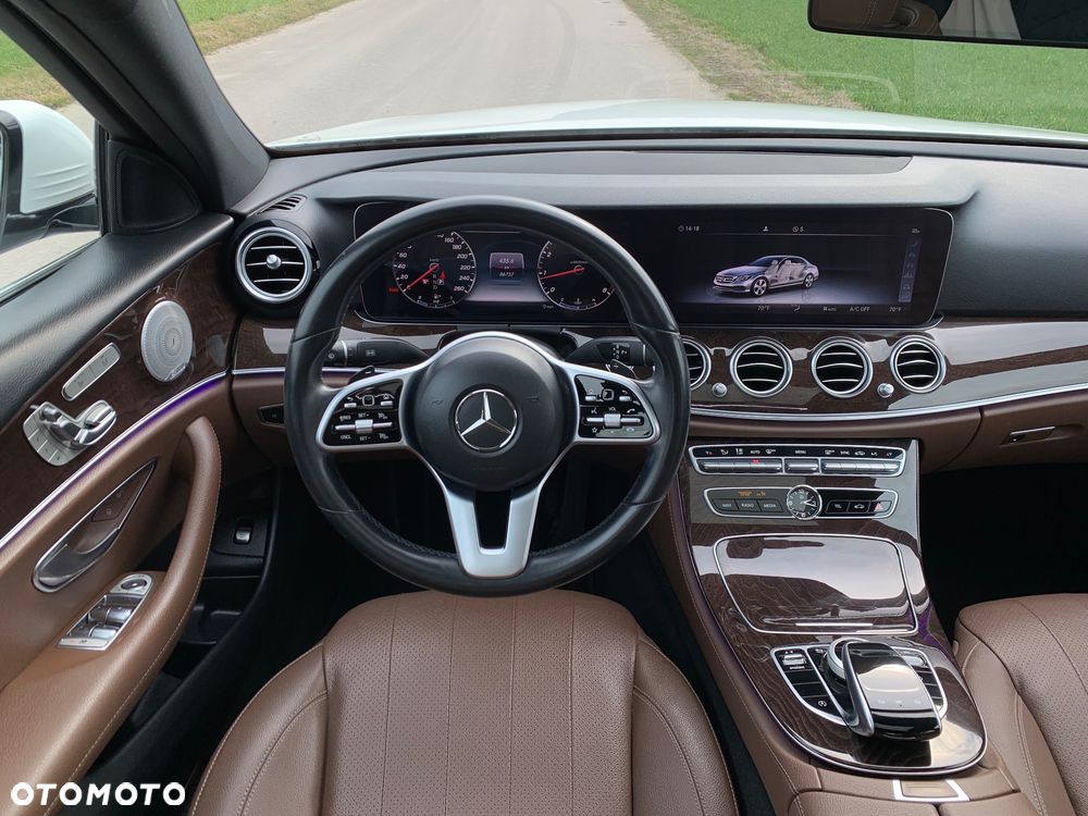 Mercedes-Benz Klasa E 350 9G-TRONIC AMG Line - 14