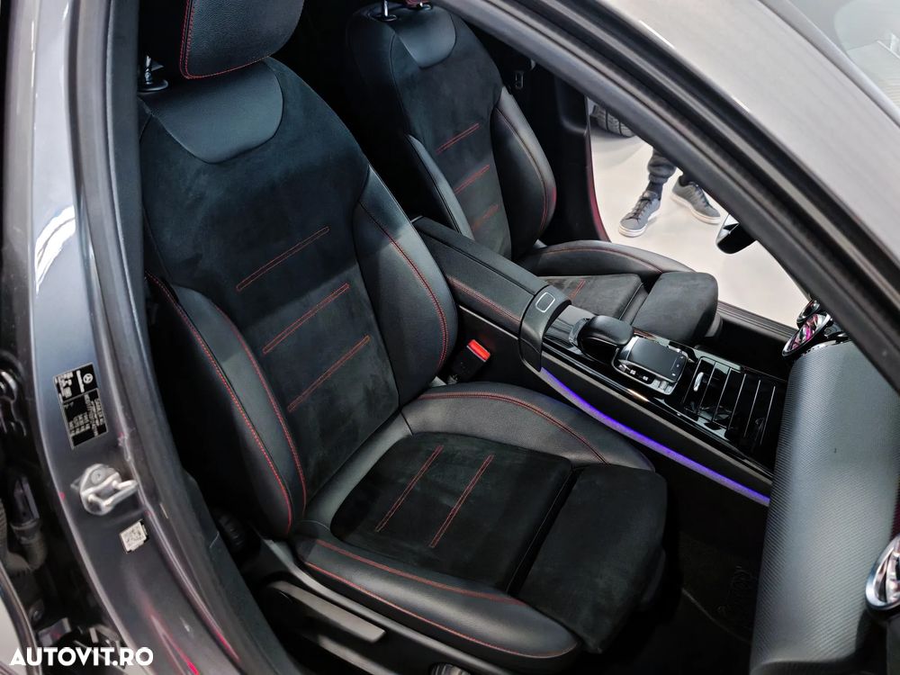 Mercedes-Benz A 180 d 7G-DCT AMG Line - 12