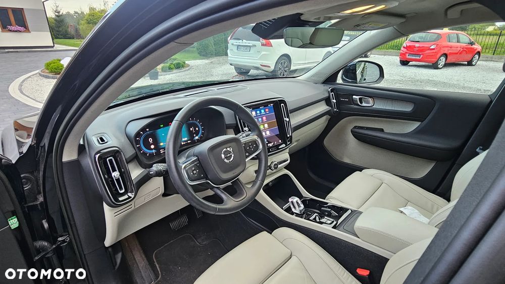 Volvo XC 40 B4 B AWD DKG Plus Bright - 4