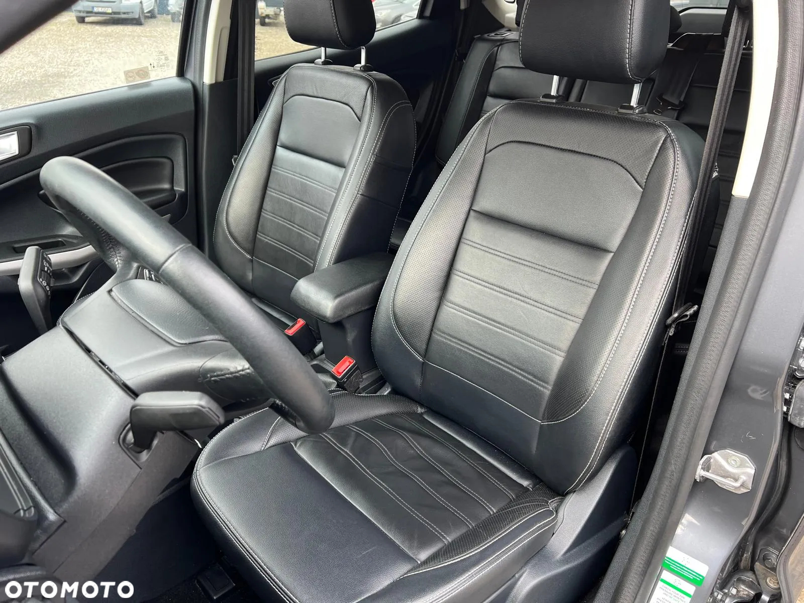 Ford EcoSport - 8