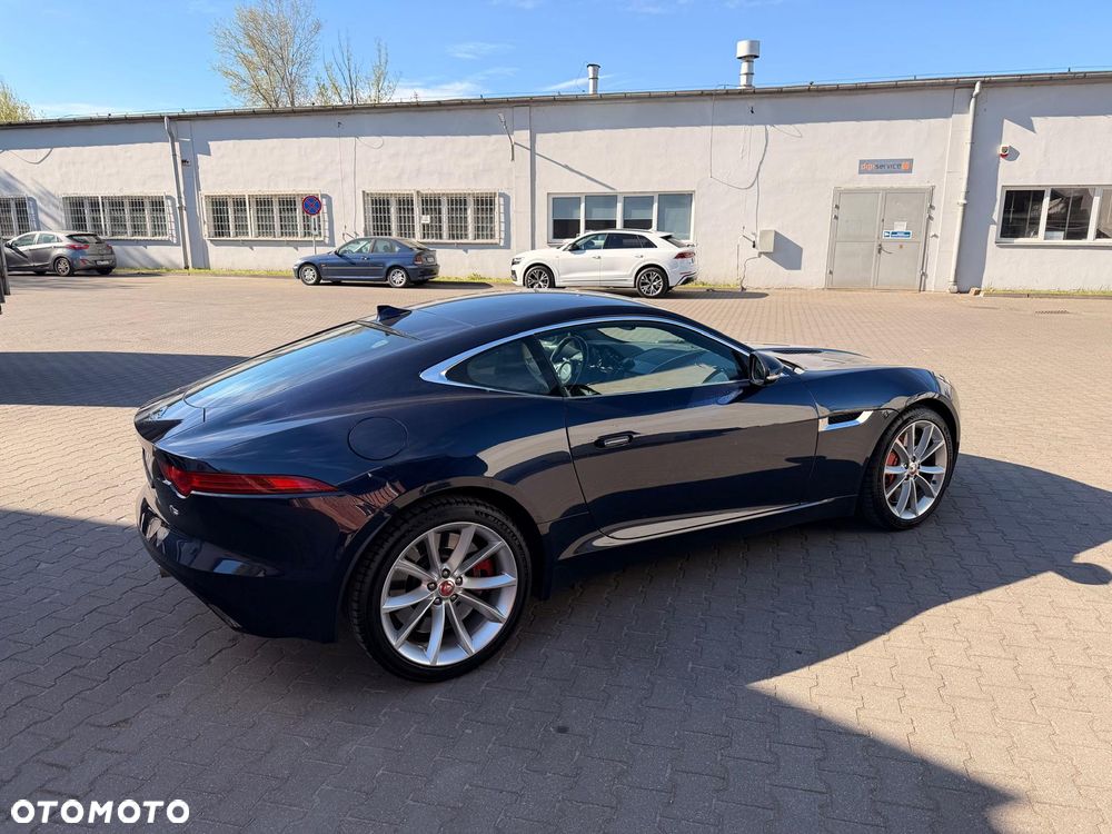 Jaguar F-Type - 29